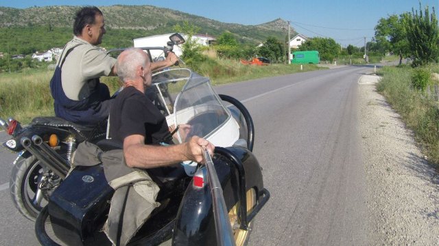 21-Z motoprikolico po Ljubuškem